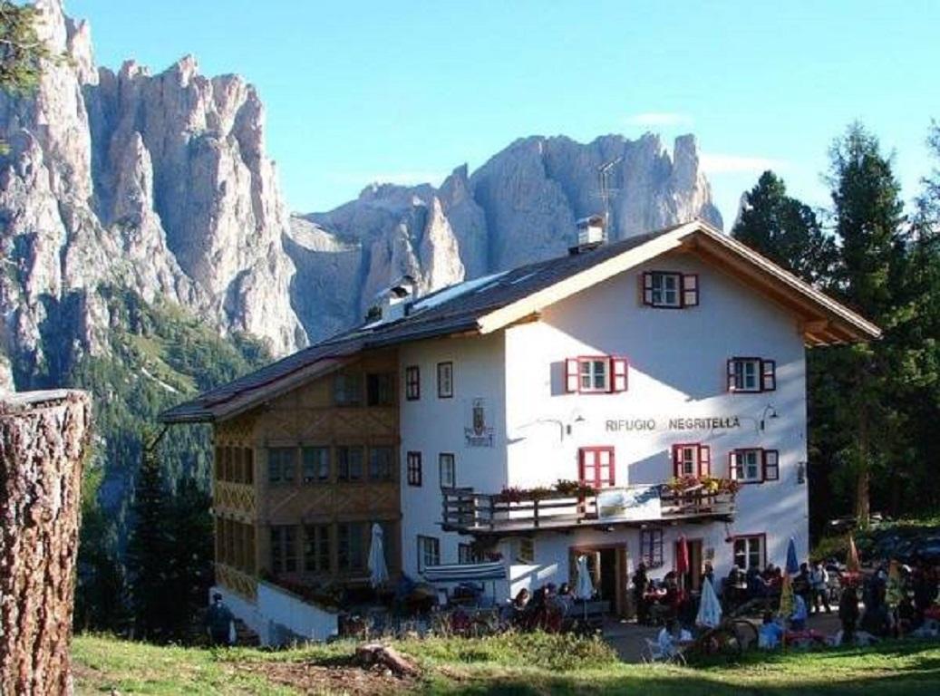 Rifugio Negritella Hotel Поца ди Фаса Екстериор снимка