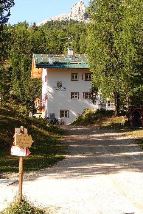 Rifugio Negritella Hotel Поца ди Фаса Екстериор снимка